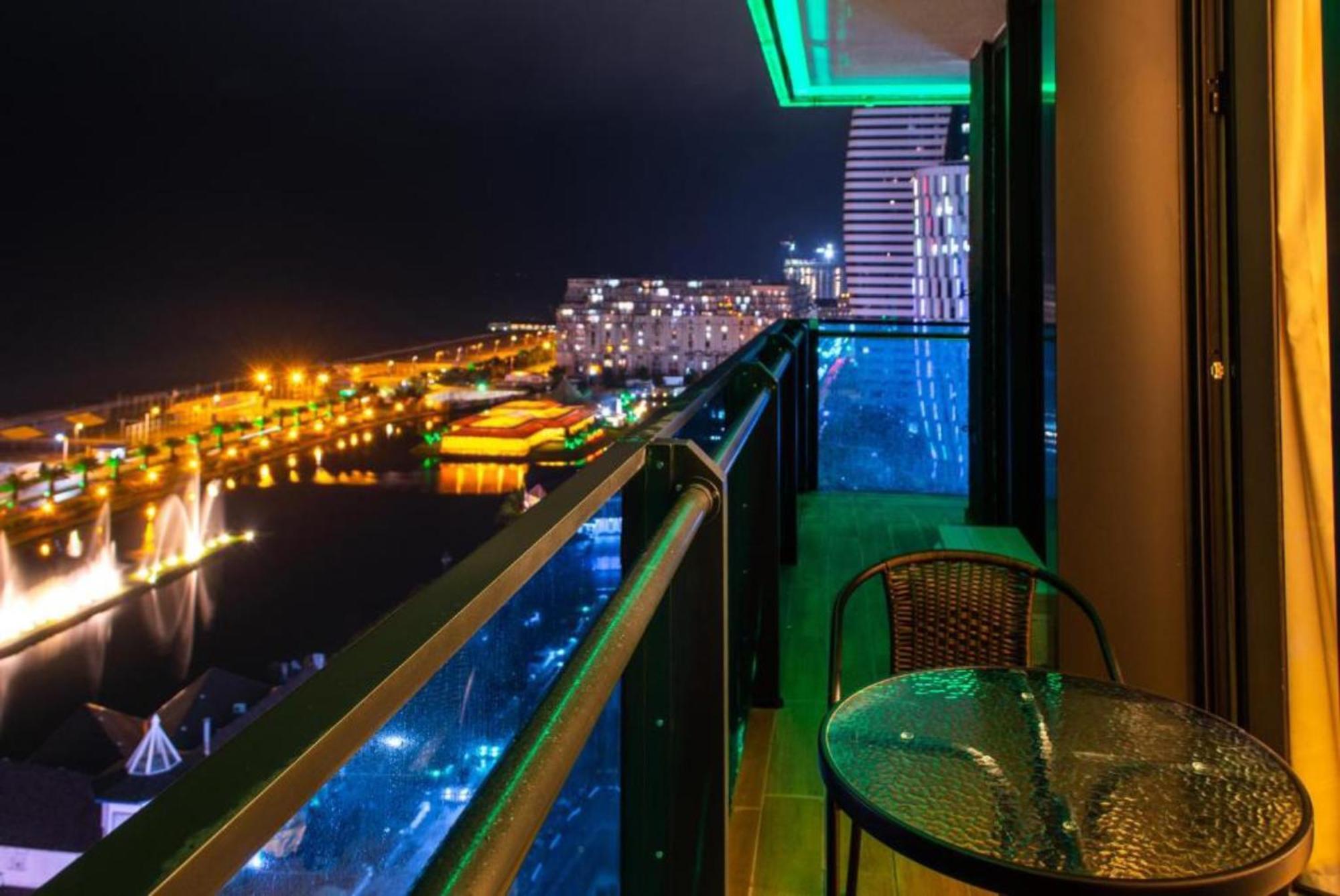 Apartamento Orbi City Panorama Vip Batumi Exterior foto